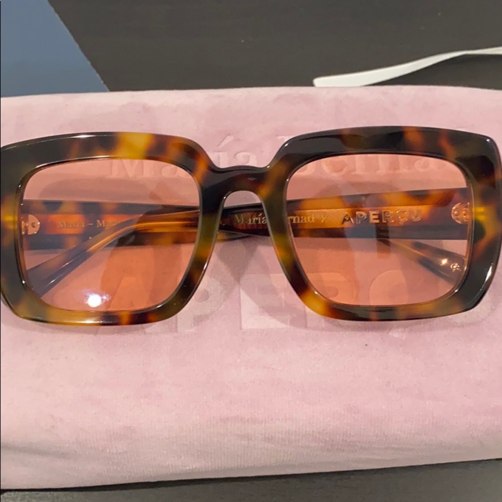 Apercu Eyewear glasses